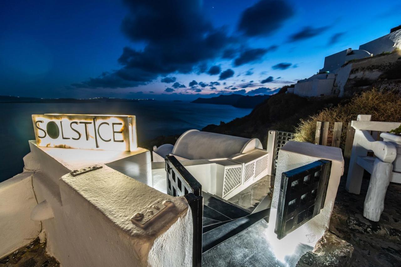 Solstice Luxury Suites Oía Buitenkant foto