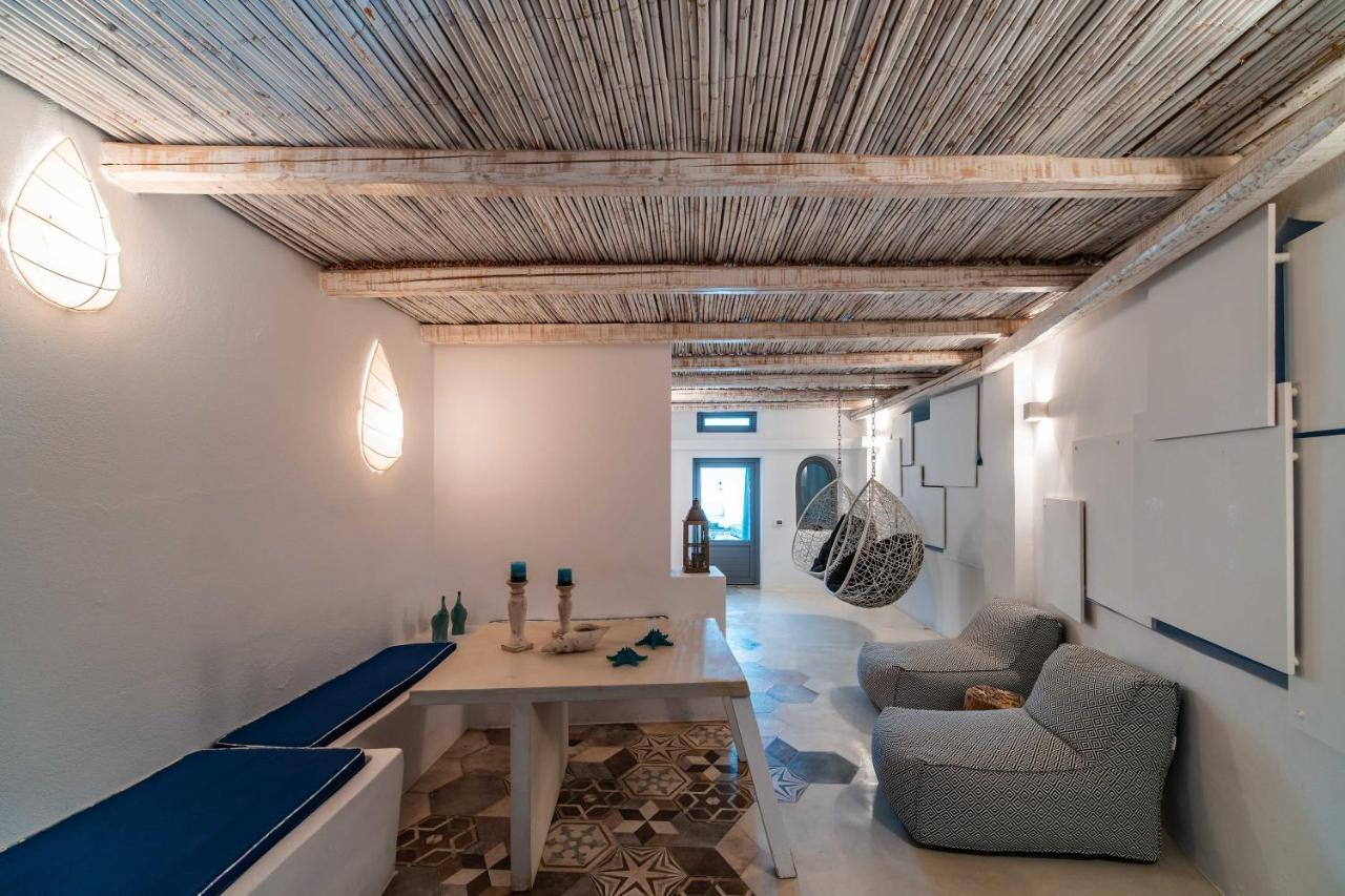Solstice Luxury Suites Oía Buitenkant foto