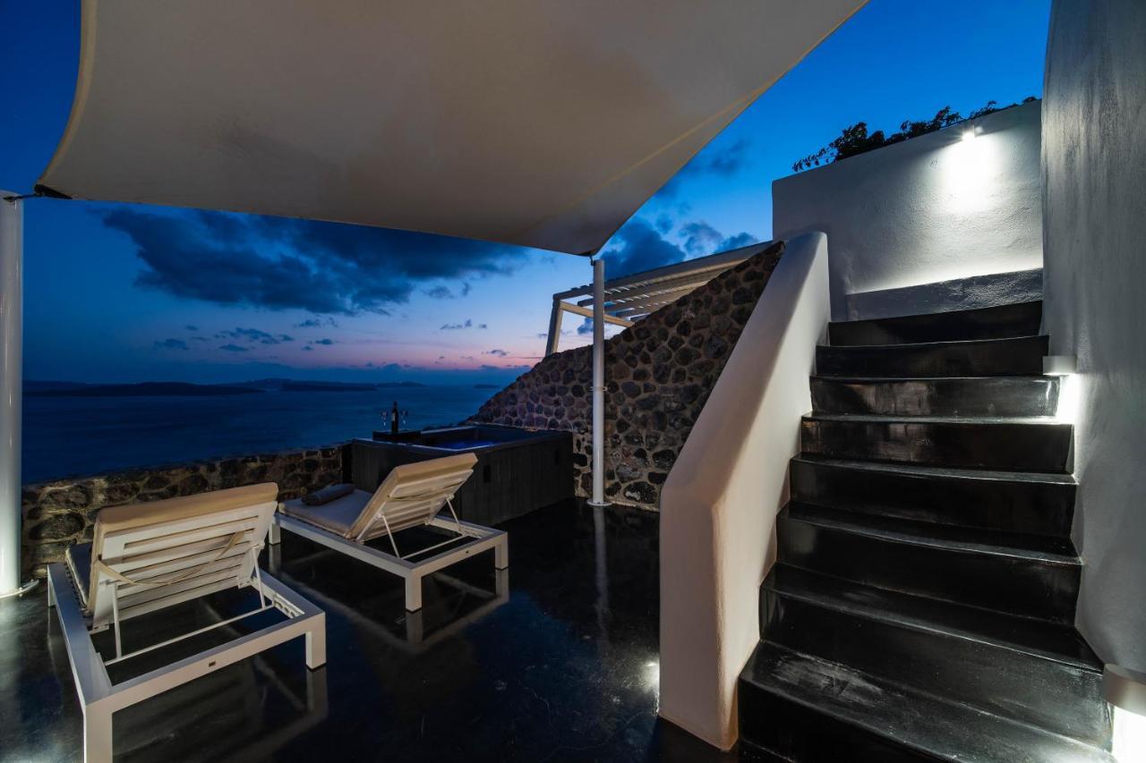 Solstice Luxury Suites Oía Buitenkant foto
