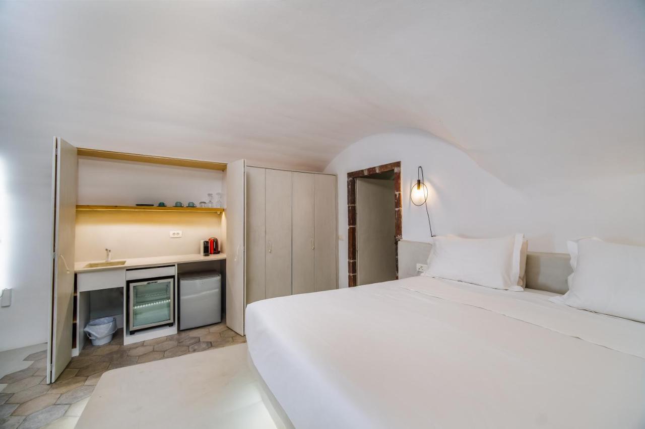 Solstice Luxury Suites Oía Buitenkant foto